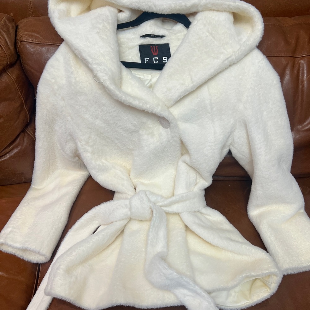 Wool luxury coat - beige 

55% wool, 40% polyester, 5% acrylic